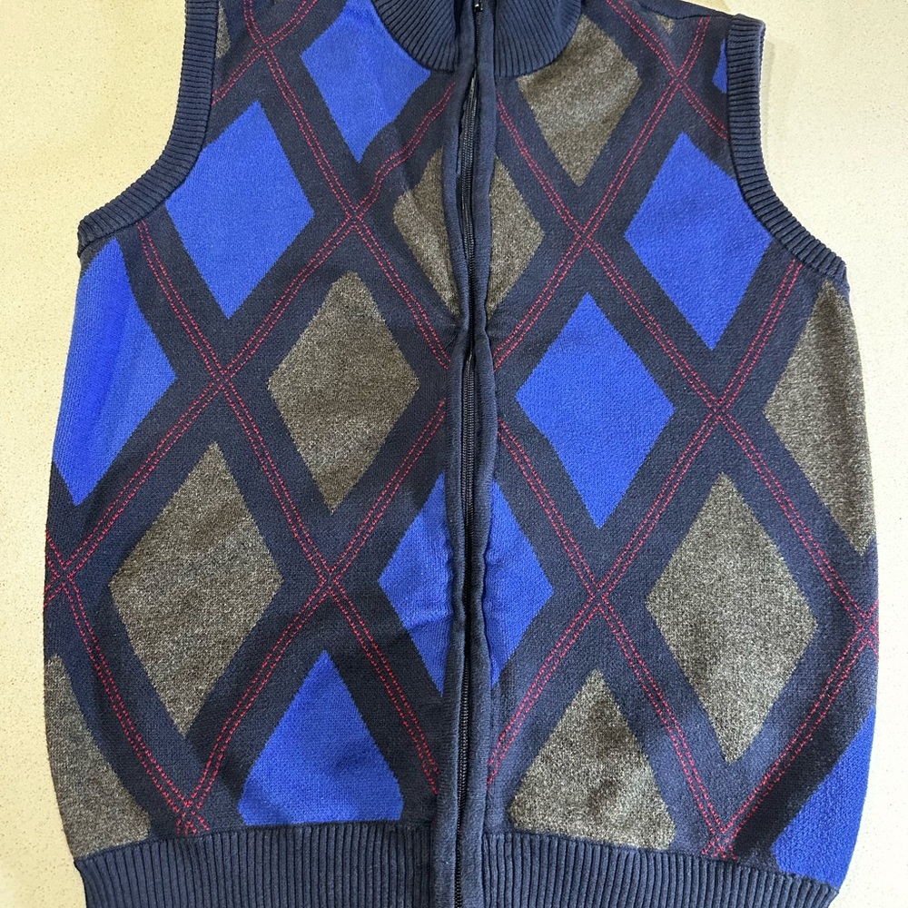 Russell and Simmons Blue and Gray Argyle Sweater Vest size 34/36.